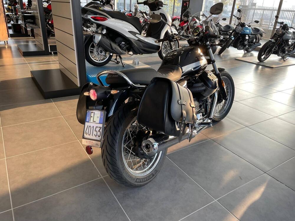 Moto Guzzi V7 Special (2021 - 24) (5)