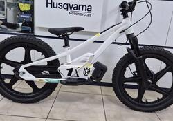 BICI ELETTRICA HUSQVARNA 20