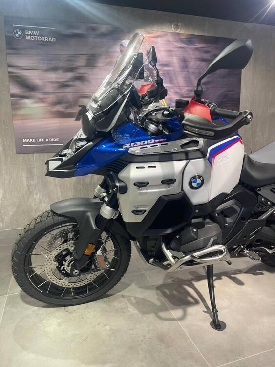 Bmw R 1300 GS Adventure Trophy (2025) (2)