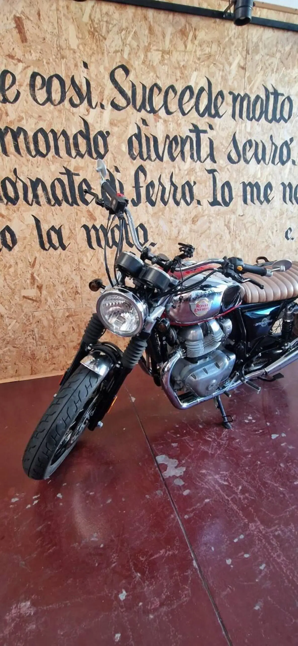 Royal Enfield Interceptor 650 (2021 - 26) (4)