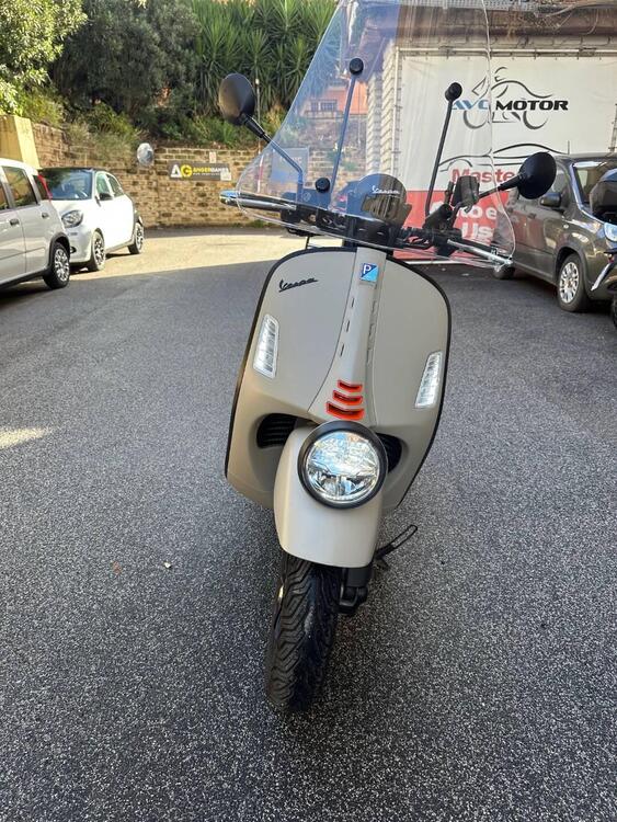 Vespa GTV 300 Hpe (2023 - 25) (2)