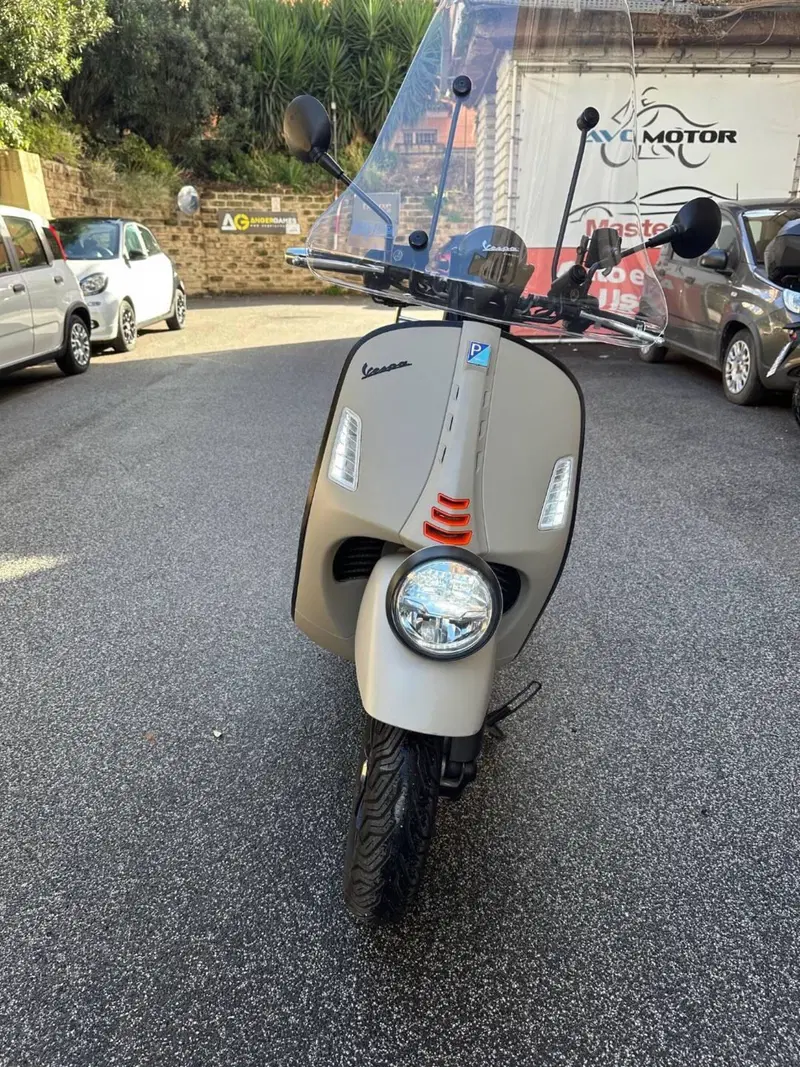 Vespa GTV 300 Hpe (2023 - 25) (3)