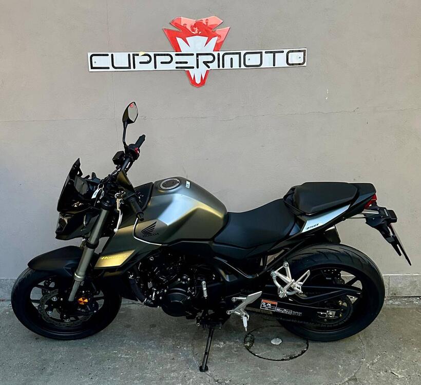 Honda CB 750 Hornet (2023 - 24) (3)