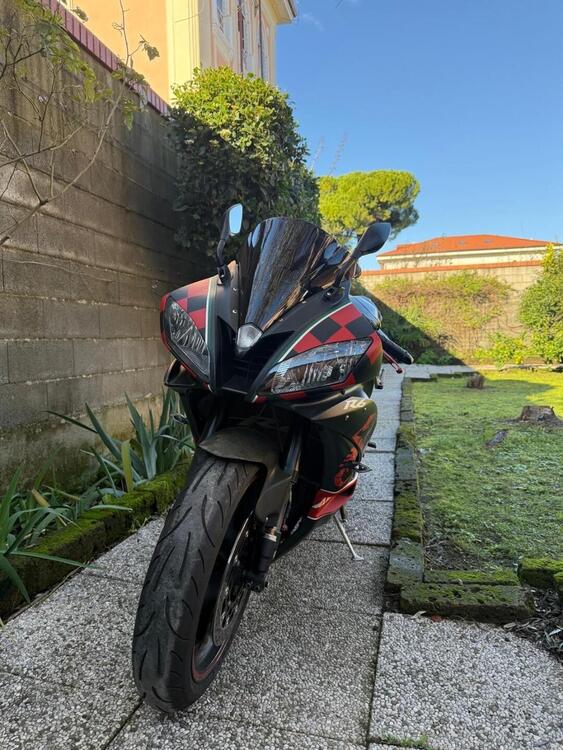 Yamaha YZF R6 (2006 - 07) (2)