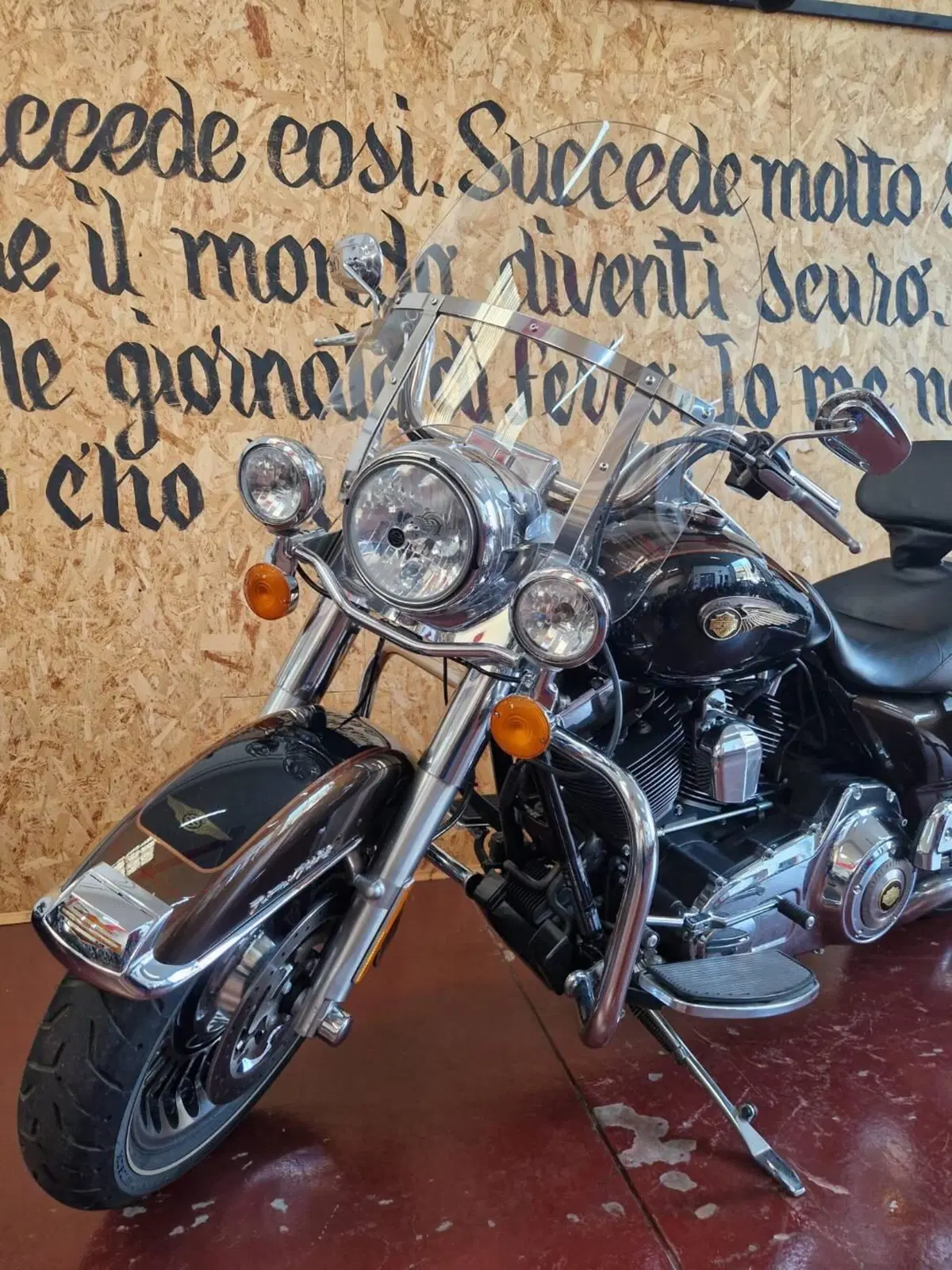 Harley-Davidson 1690 Road King (2013 - 16) - FLHR (7)
