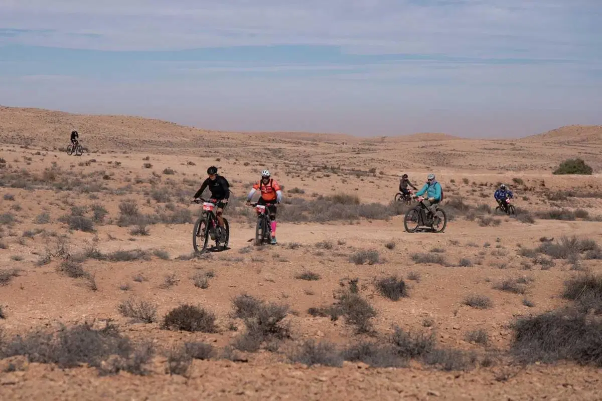 Tembaine Desert Rally 2025, prima tappa: vento contrario e batterie al limite verso Ksar Ghilane (18)