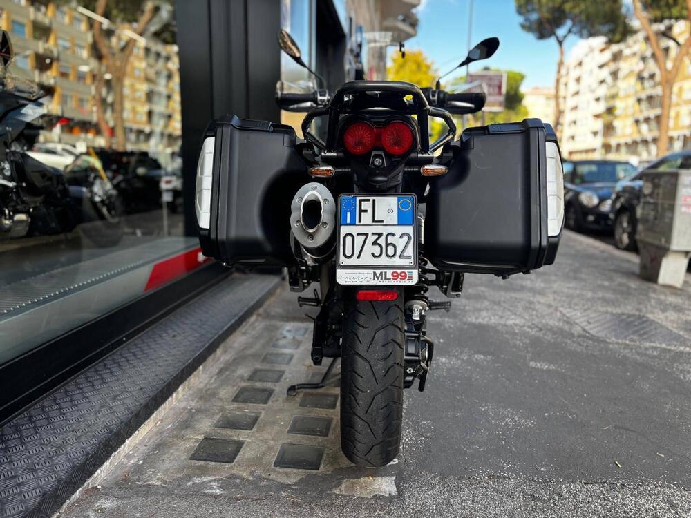 Moto Guzzi V85 TT Travel (2021 - 23) (4)