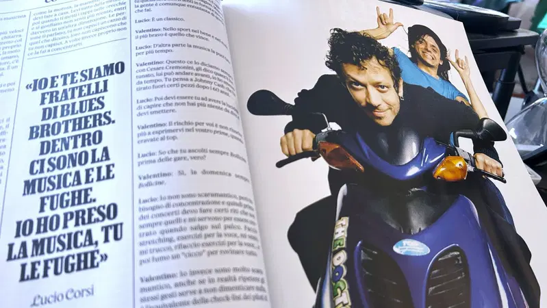 Cosa si sono detti Valentino Rossi e Lucio Corsi? Hanno parlato di paesini, musica e moto