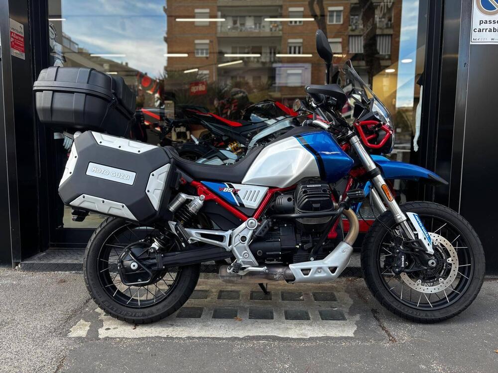 Moto Guzzi V85 TT Evocative Graphics (2021 - 23)