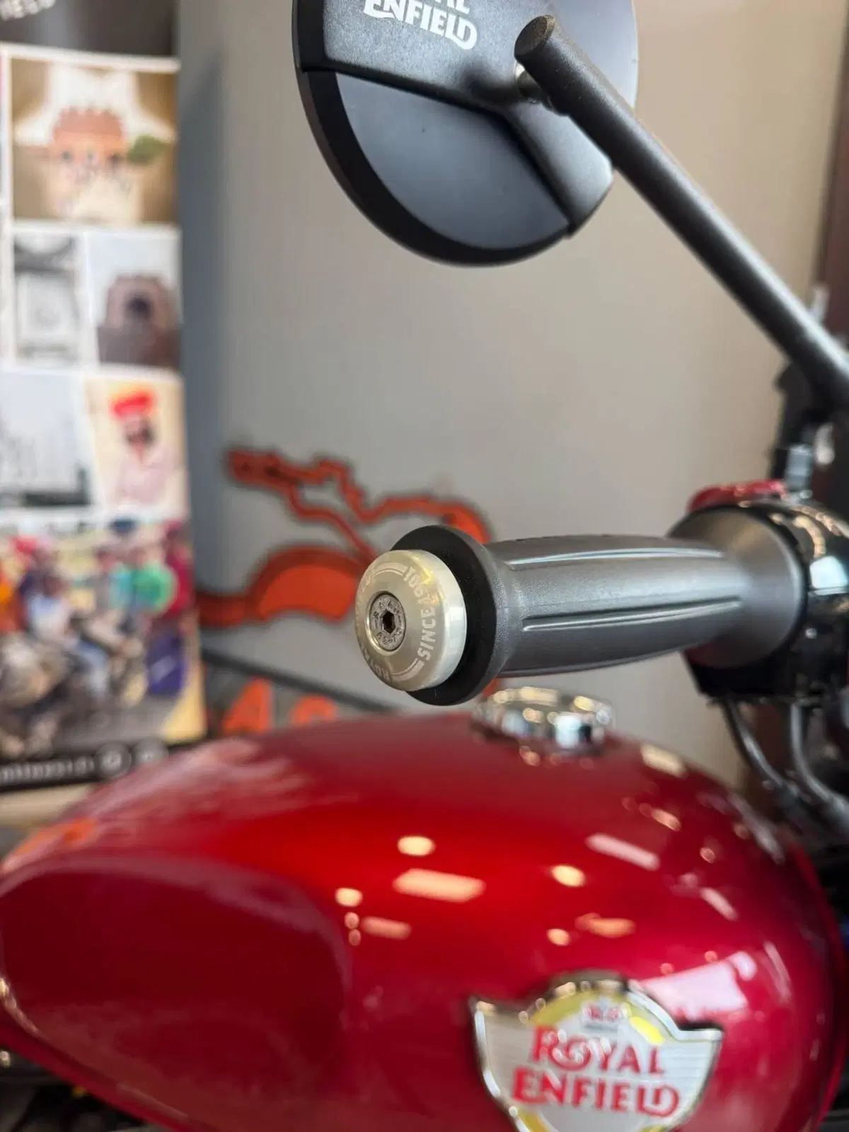 Royal Enfield Interceptor 650 Custom (2020) (4)