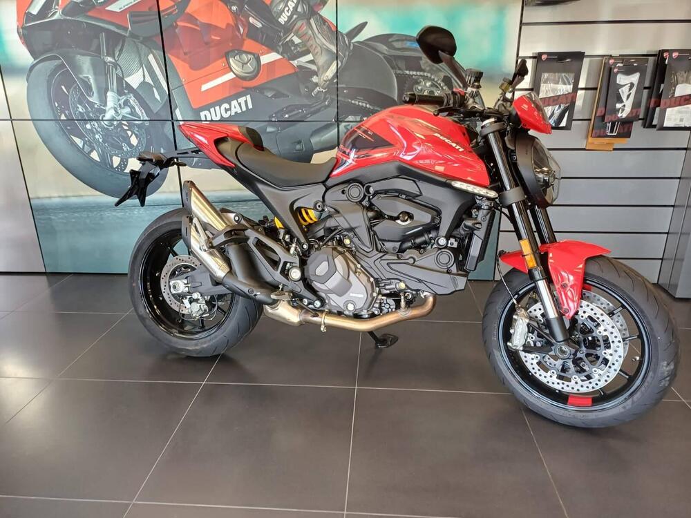 Ducati Monster 937 + (2021 - 25) (2)