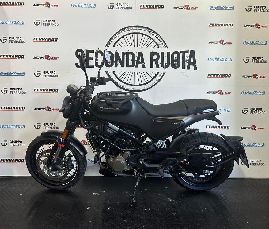 Husqvarna Svartpilen 125 (2024 - 25) (2)