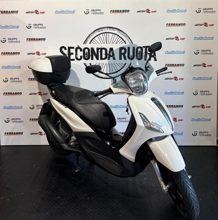 Piaggio Beverly 300 i.e. ABS-ASR (2016 - 20) (3)