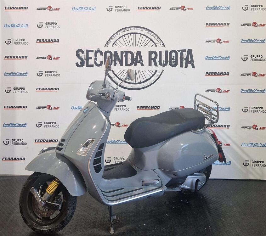 Vespa GTS 300 Supertech Hpe (2021 - 22) (4)
