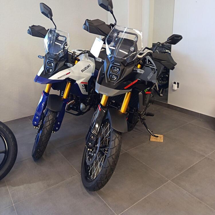Suzuki V-Strom 800DE (2025) (3)