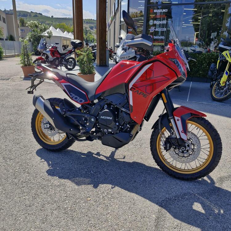 Moto Morini X-Cape 700 Gold Edition (2025) (3)