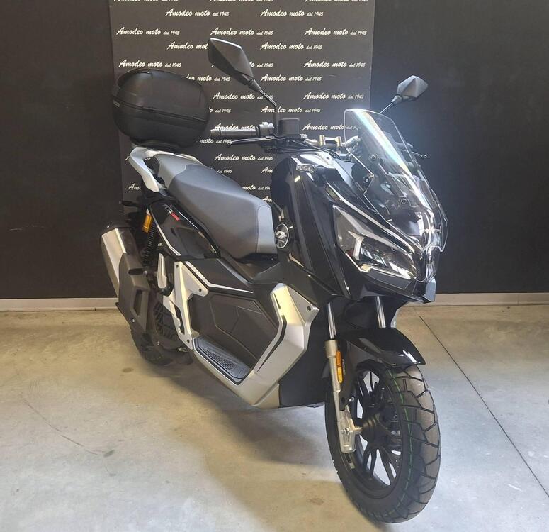 QJ Motor ATR 125 (2025) (2)