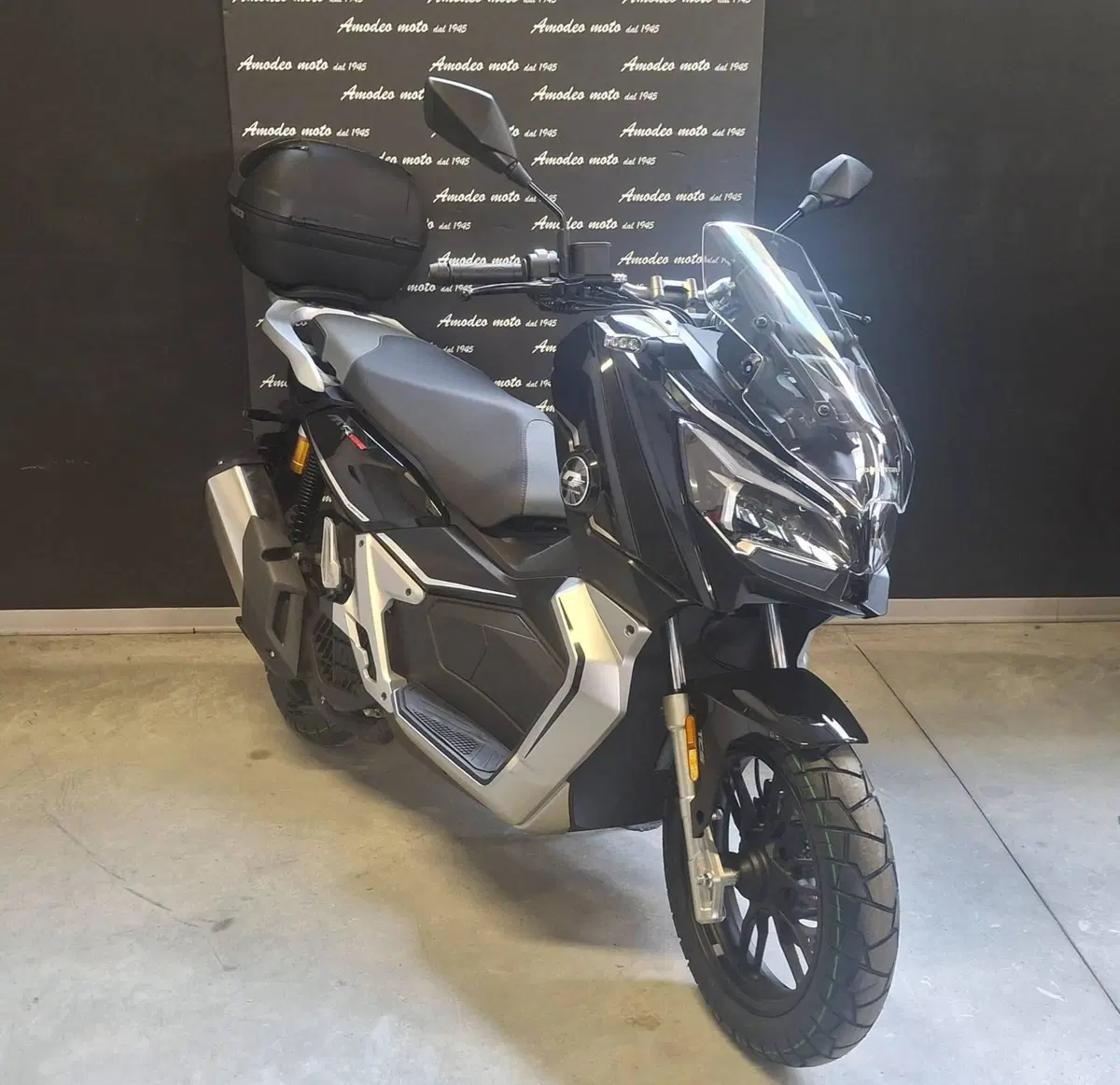 QJ Motor ATR 125 (2025 - 26) (2)