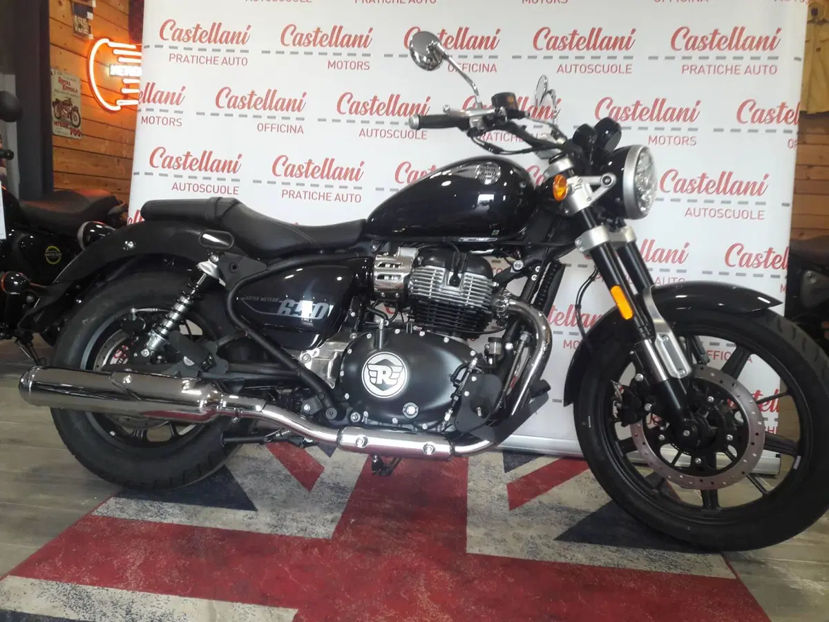 Royal Enfield Super Meteor 650 (2023 - 26) (4)
