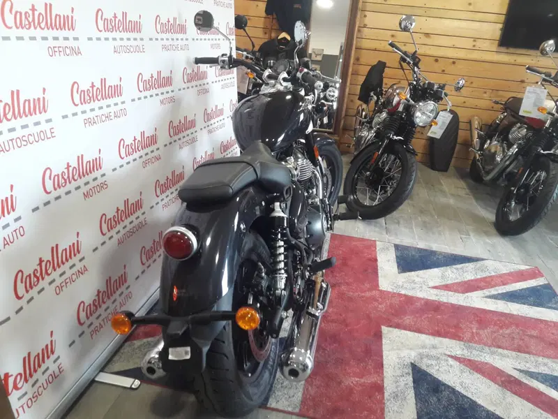 Royal Enfield Super Meteor 650 (2023 - 26) (10)