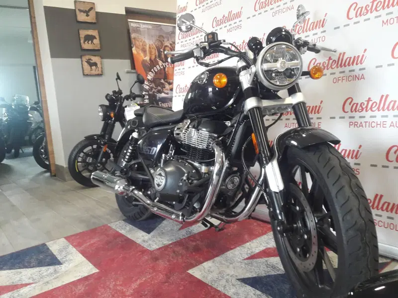 Royal Enfield Super Meteor 650 (2023 - 26) (13)