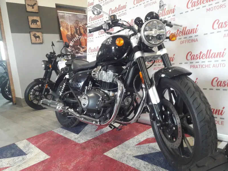 Royal Enfield Super Meteor 650 (2023 - 26) (15)