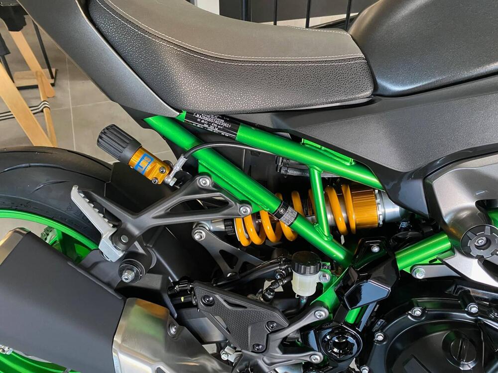 Kawasaki Z 900 SE (2025 - 26) (5)