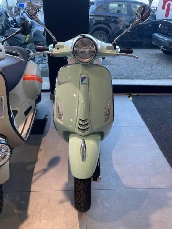 Vespa Primavera 150 (2024 - 25) (2)