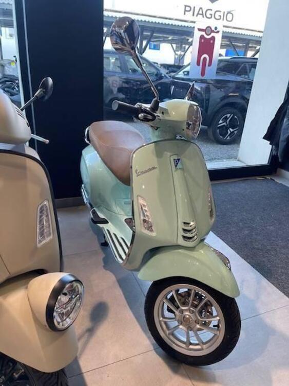 Vespa Primavera 150 (2024 - 25) (3)