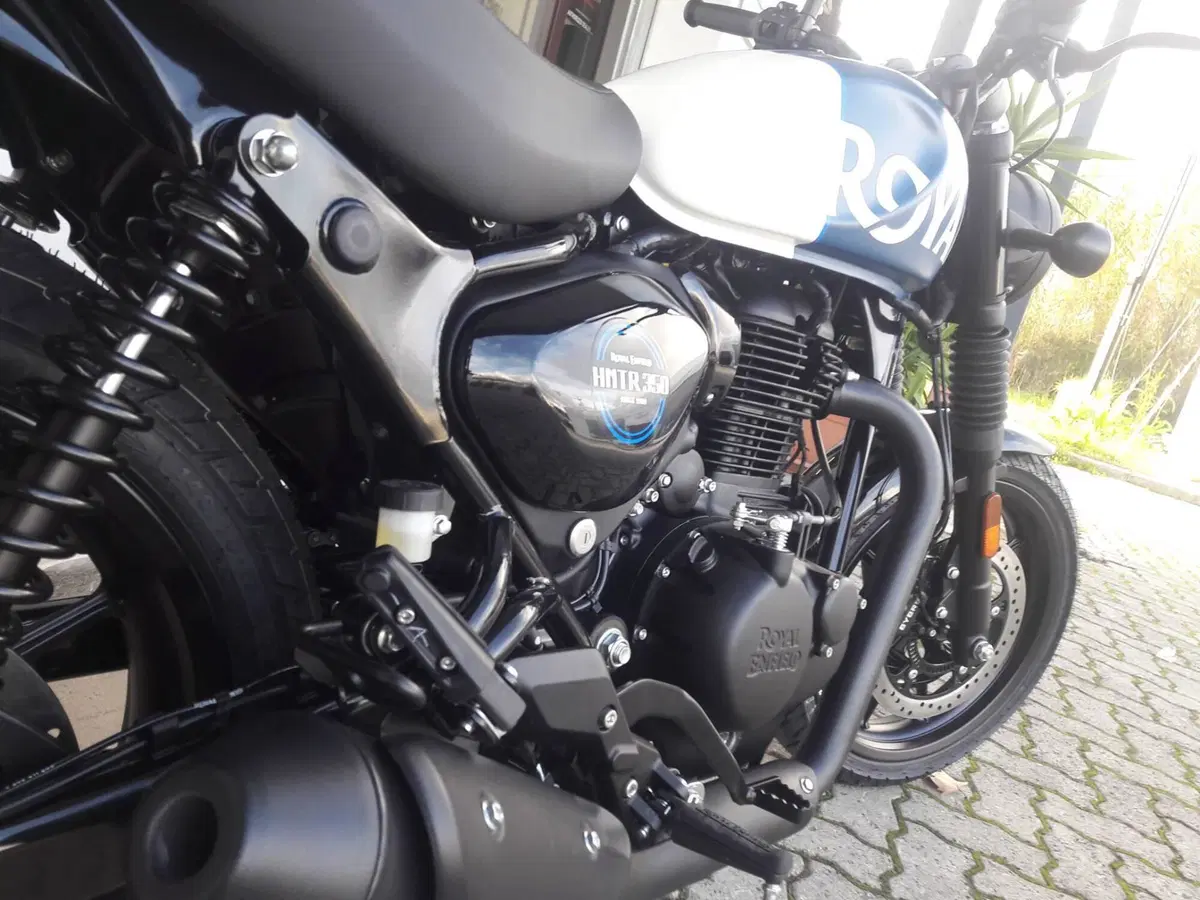 Royal Enfield HNTR 350 (2022 - 26) (9)