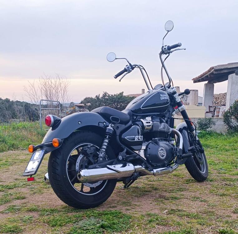 Royal Enfield Super Meteor 650 (2023 - 25) (4)