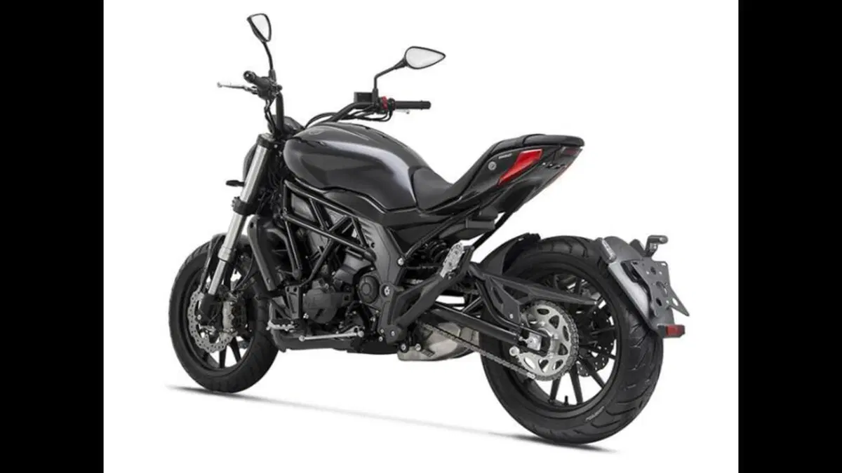 Benelli 502 C (2021 - 25) (3)