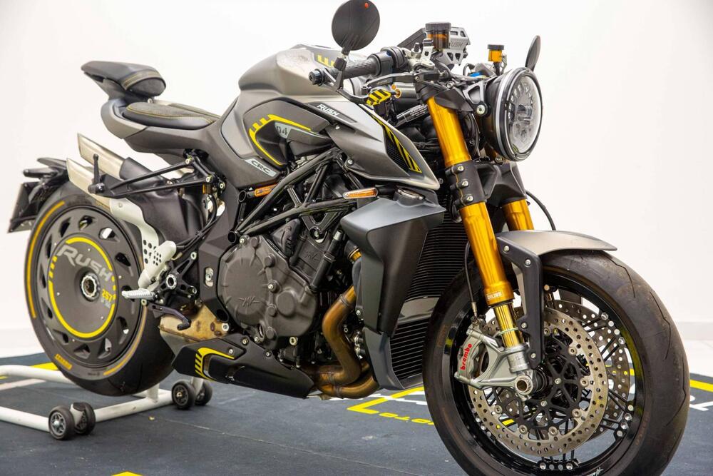 MV Agusta Rush 1000 (2021 - 22) (3)