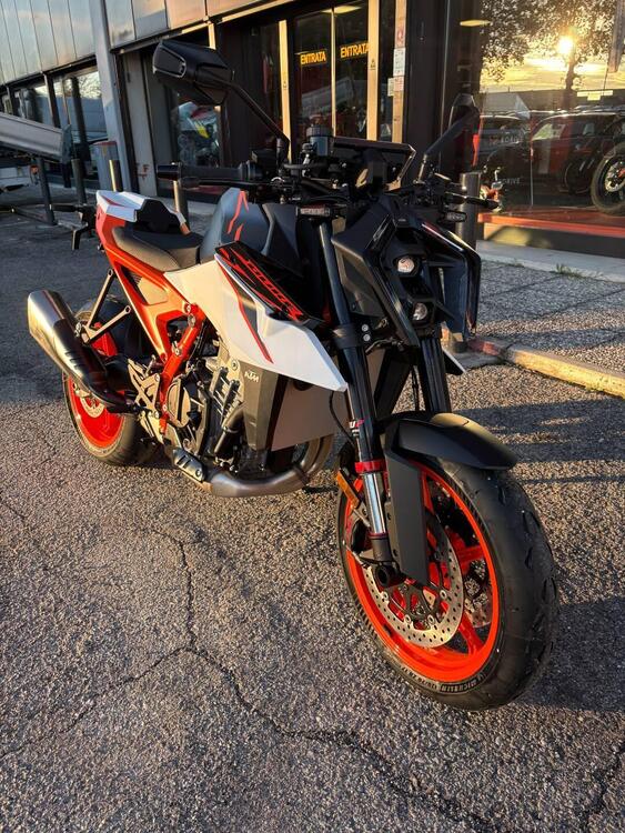 KTM 990 Duke R (2026) (2)