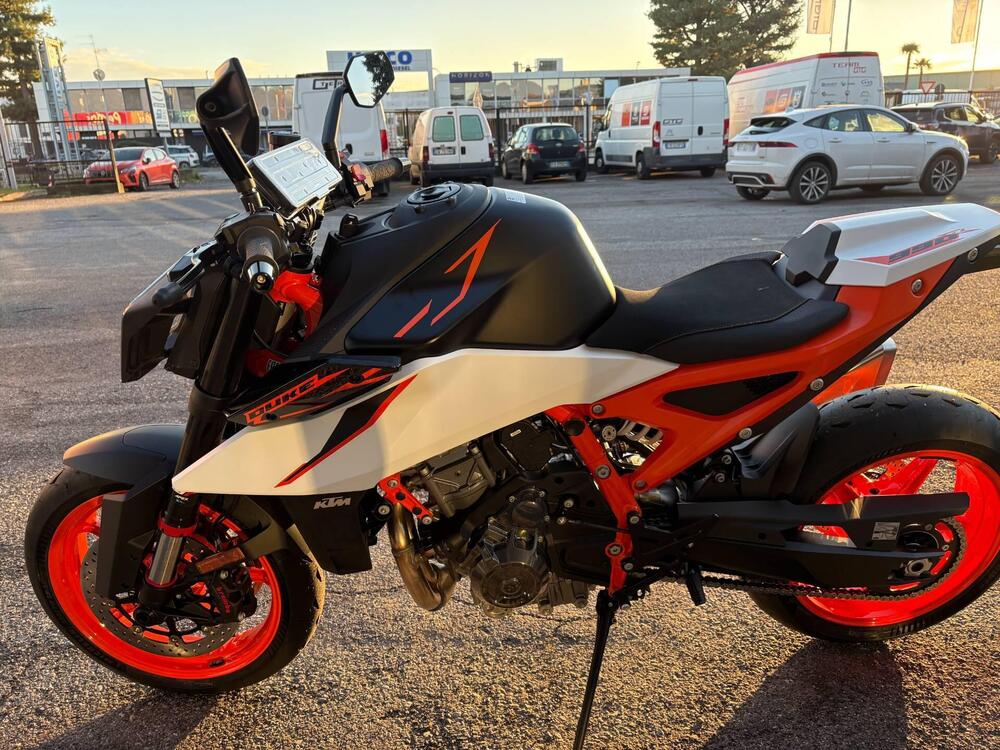 KTM 990 Duke R (2026) (3)
