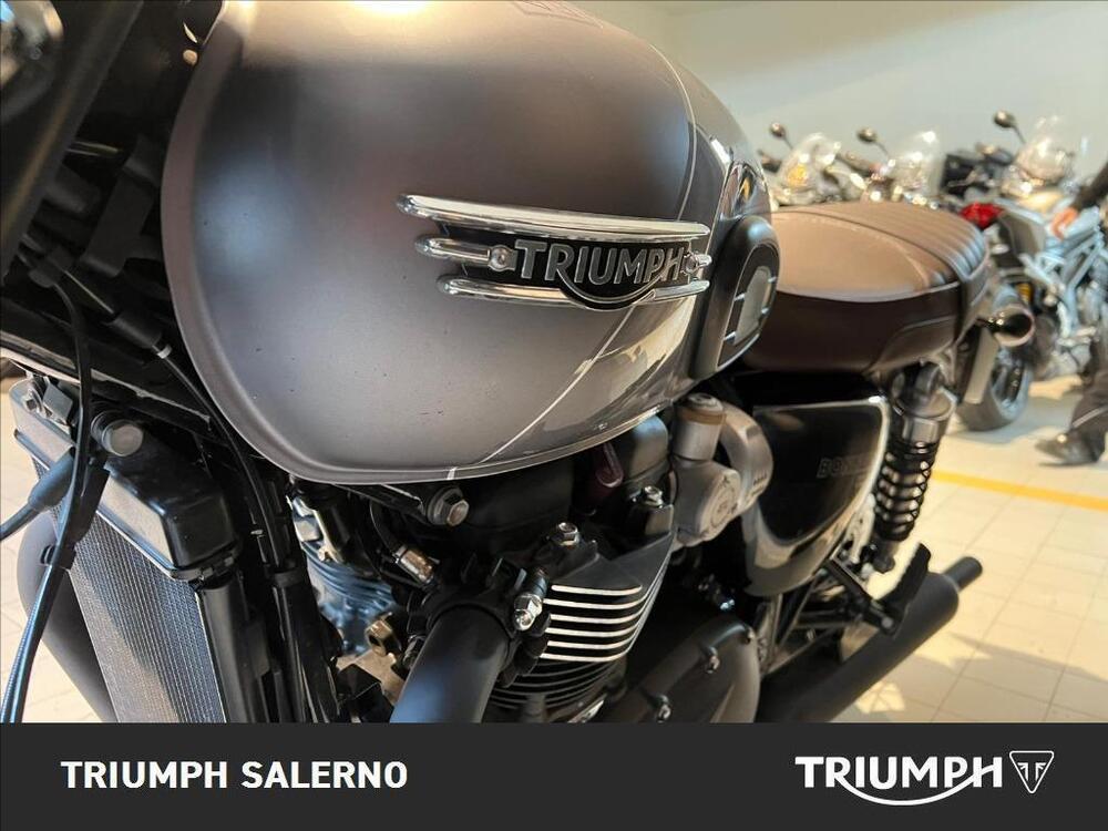Triumph Bonneville T120 (2021 - 25) (4)