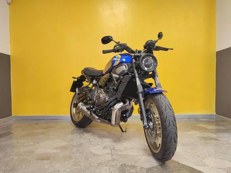 Yamaha XSR 700 (2022 - 26) (2)