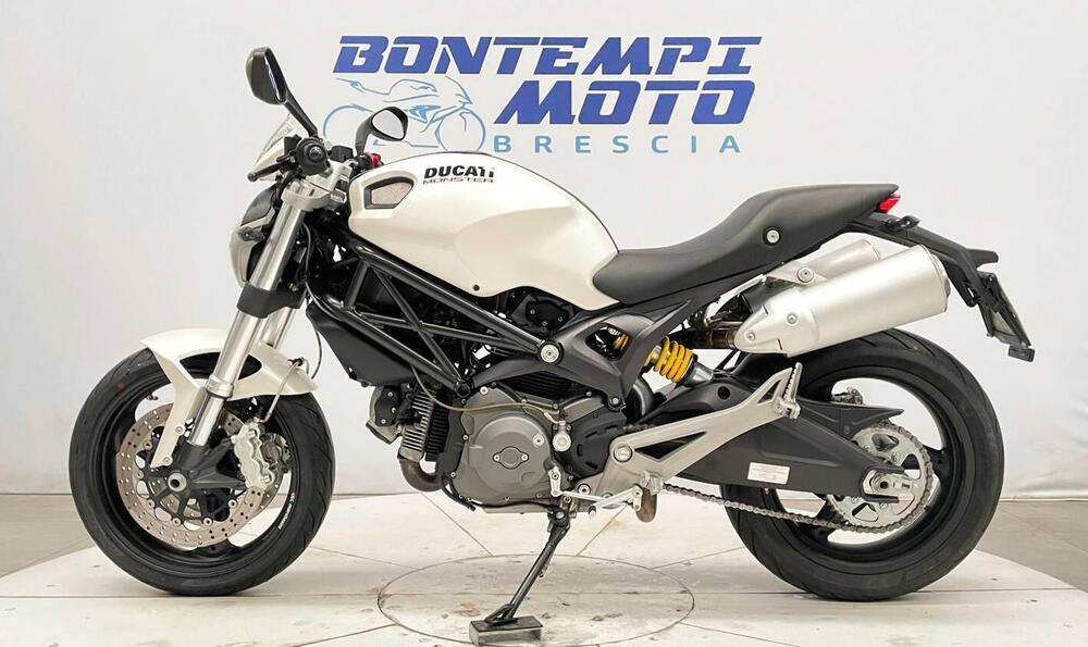 Ducati Monster 696 (2008 - 13) (2)