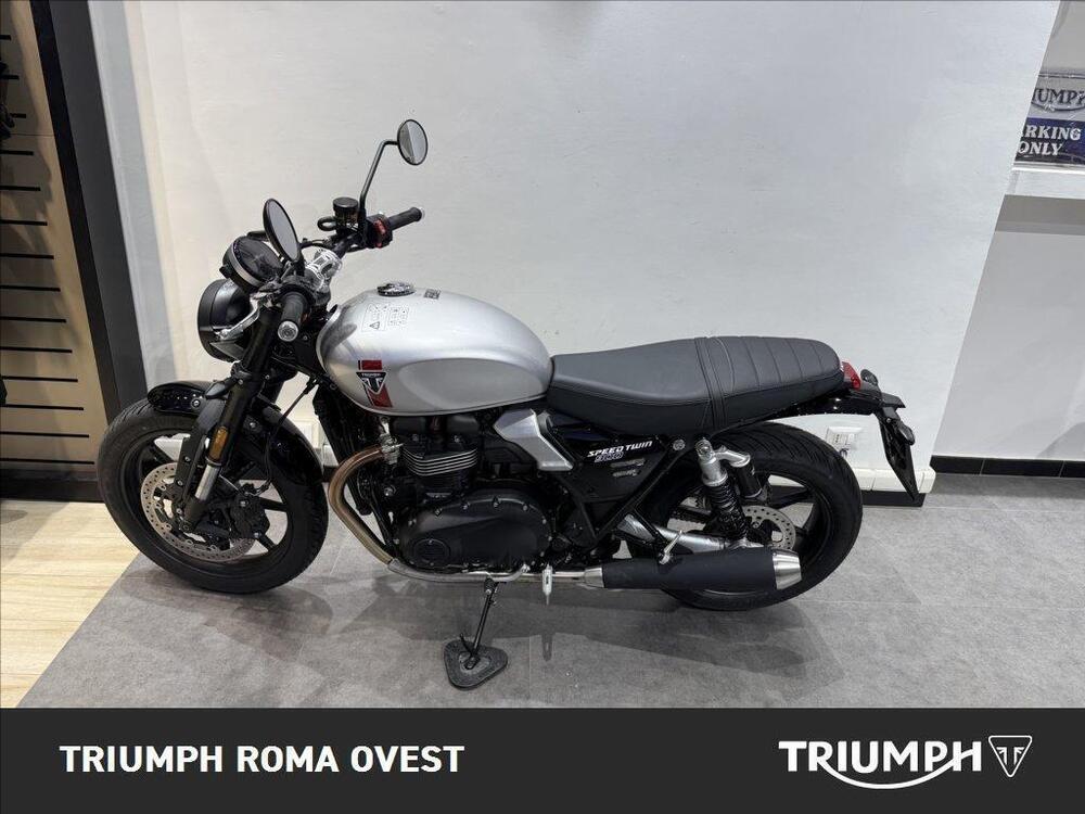 Triumph Speed Twin 900 (2025) (2)