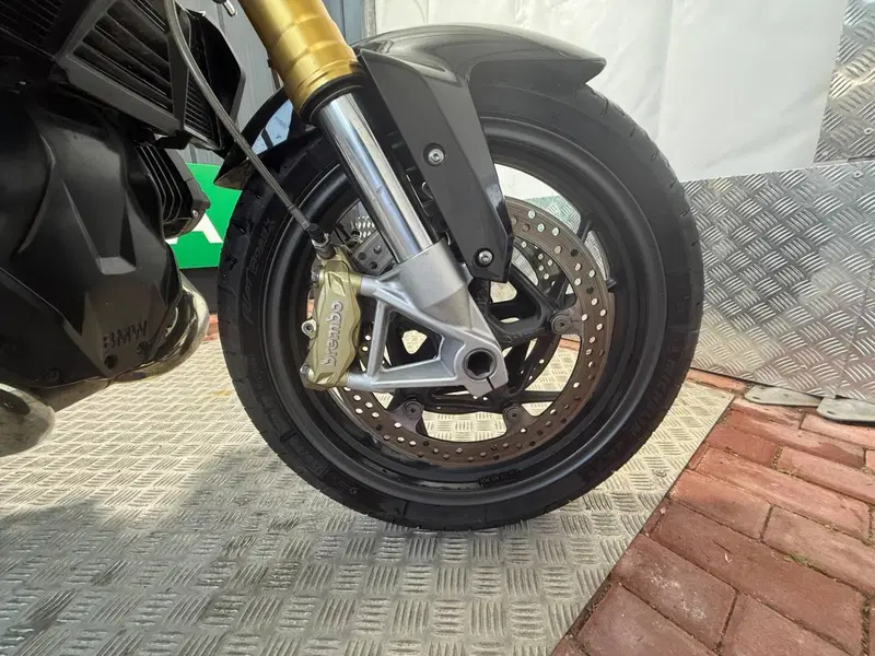Bmw R 1200 R (2017 - 18) (6)