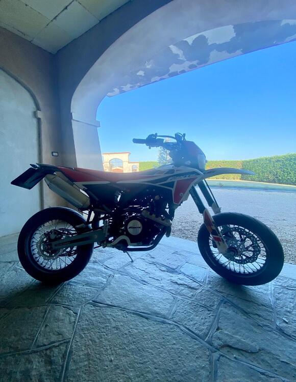 Fantic Motor Motard 125 Performance 4t (2020) (3)