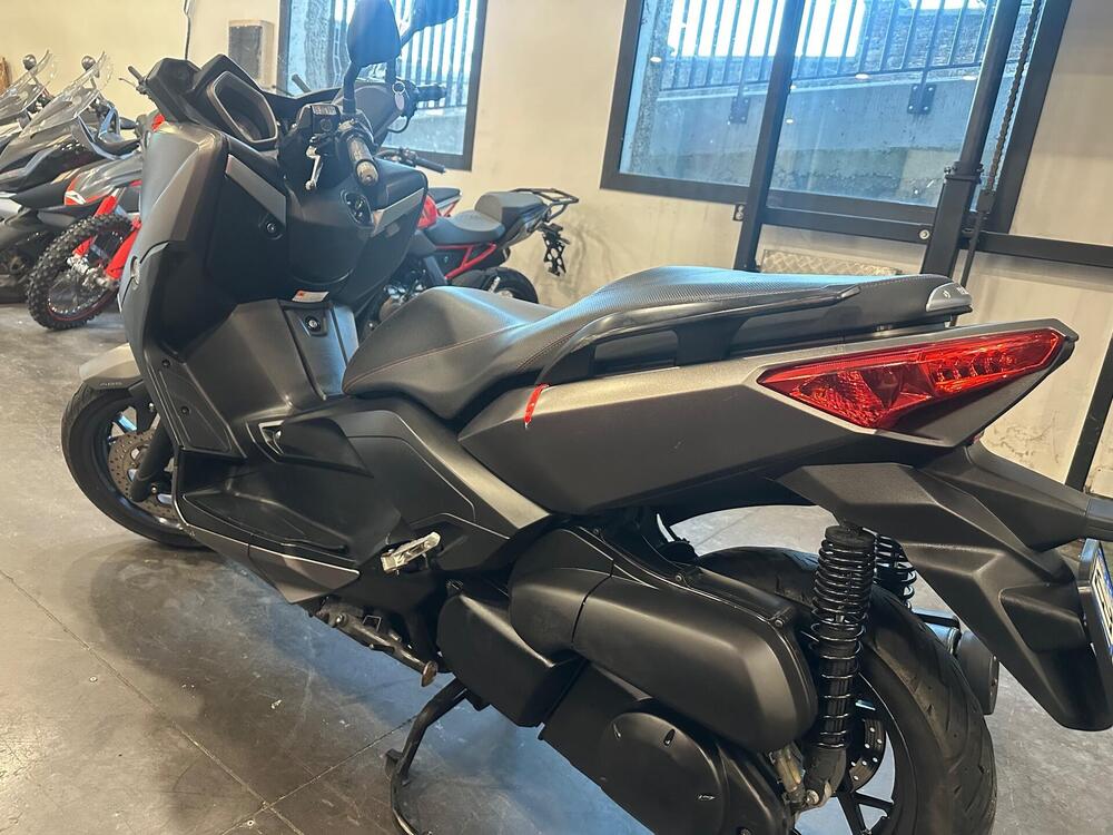 Yamaha X-Max 250 ABS (2014 - 16) (4)