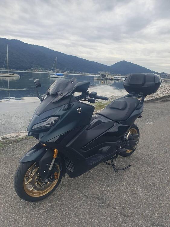 KIT PORTAPACCHI + BAULE CITY 45 YAMAHA TMAX T-MAX (3)