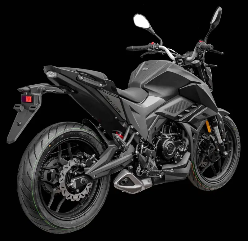 Cyclone Battlo 5S (2025 - 26) (13)