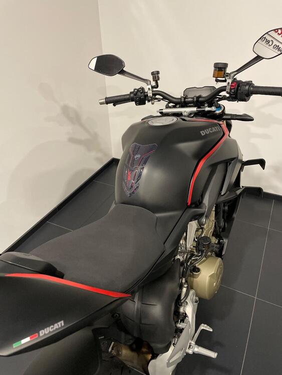 Ducati Streetfighter V4 1100 S (2021 - 22) (3)