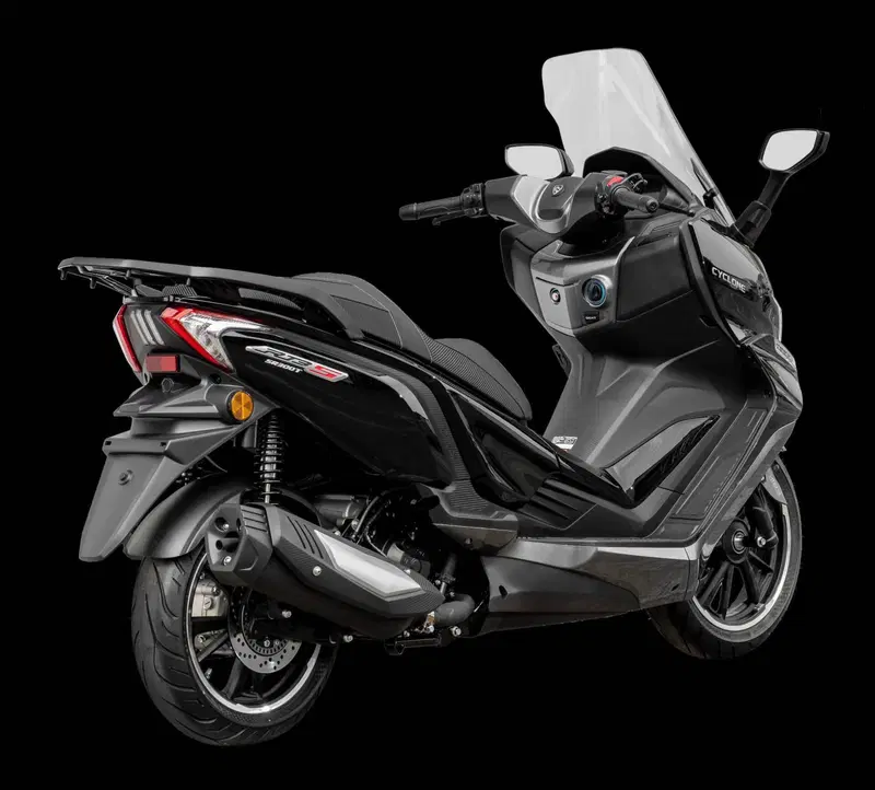 Cyclone RT3S (2025 - 26) (11)