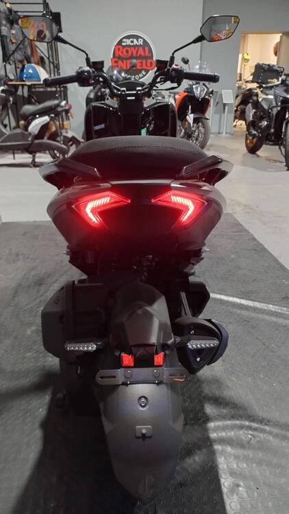 Sym MMBCU 160 (2024 - 25) (3)