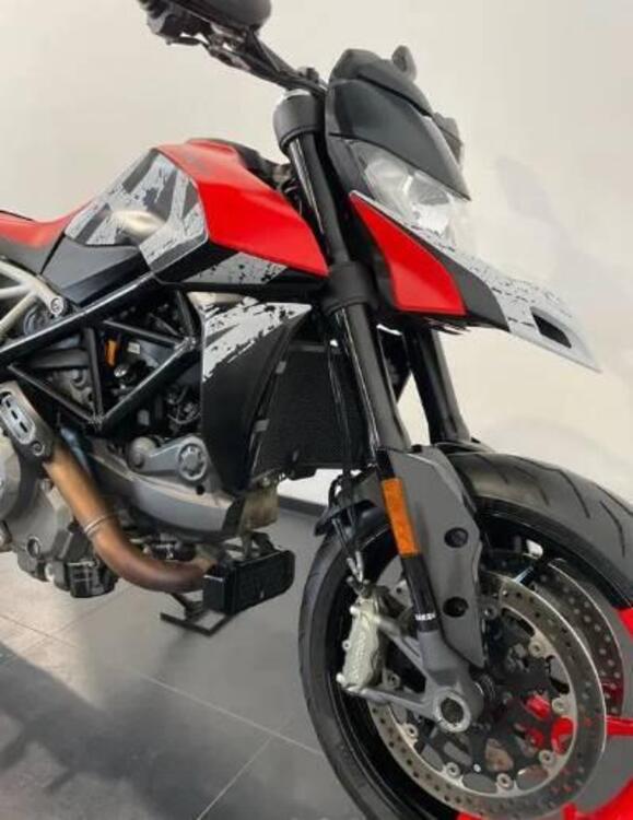 Ducati Hypermotard 950 RVE (2022 - 25) (4)