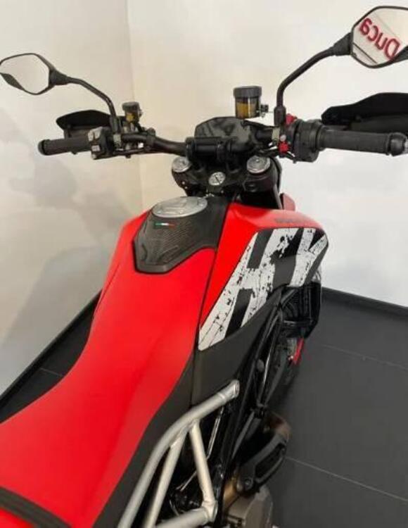 Ducati Hypermotard 950 RVE (2022 - 25) (5)