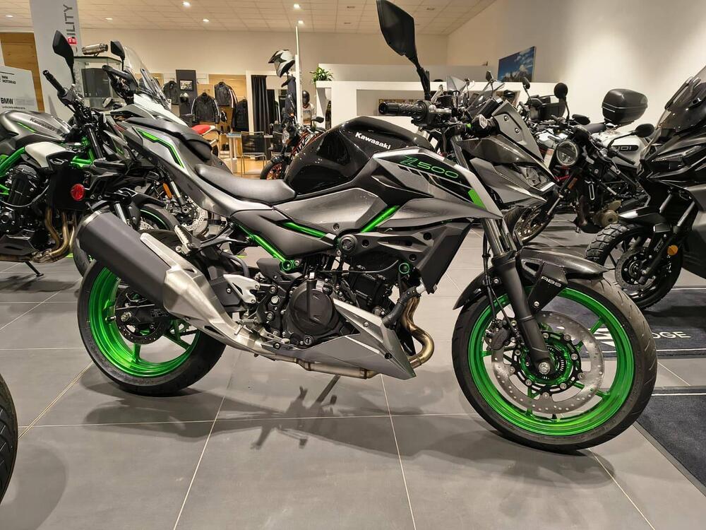 Kawasaki Z 500 SE (2024 - 26) (3)